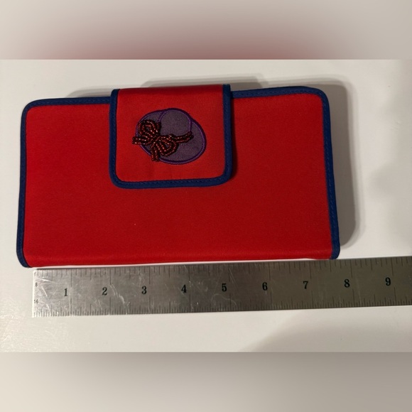 Vintage Avon Red Purple Wallet With Embroidered Hat CC Holder ID Holder - Picture 8 of 12
